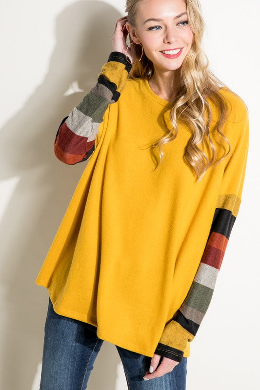 e Luna PLUS Cozy Colorblock Top