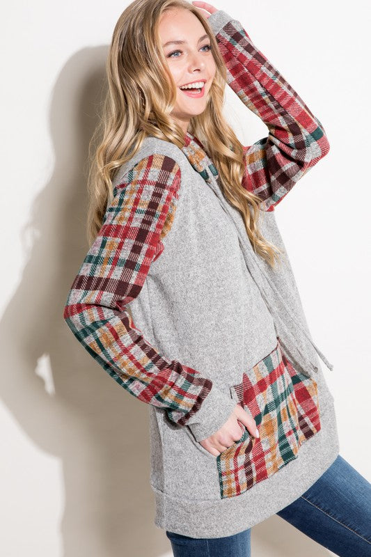 e Luna Plaid Mixed Turtle Neck Sweatshirt