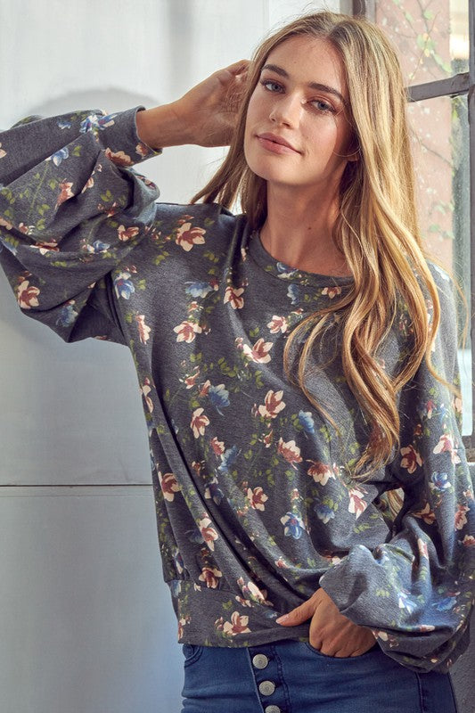 e Luna Allover Floral Print Sweatshirt