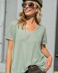 e Luna PLUS Solid Waffle V-Neck Top