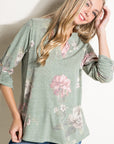 e Luna Floral Split Neck Top