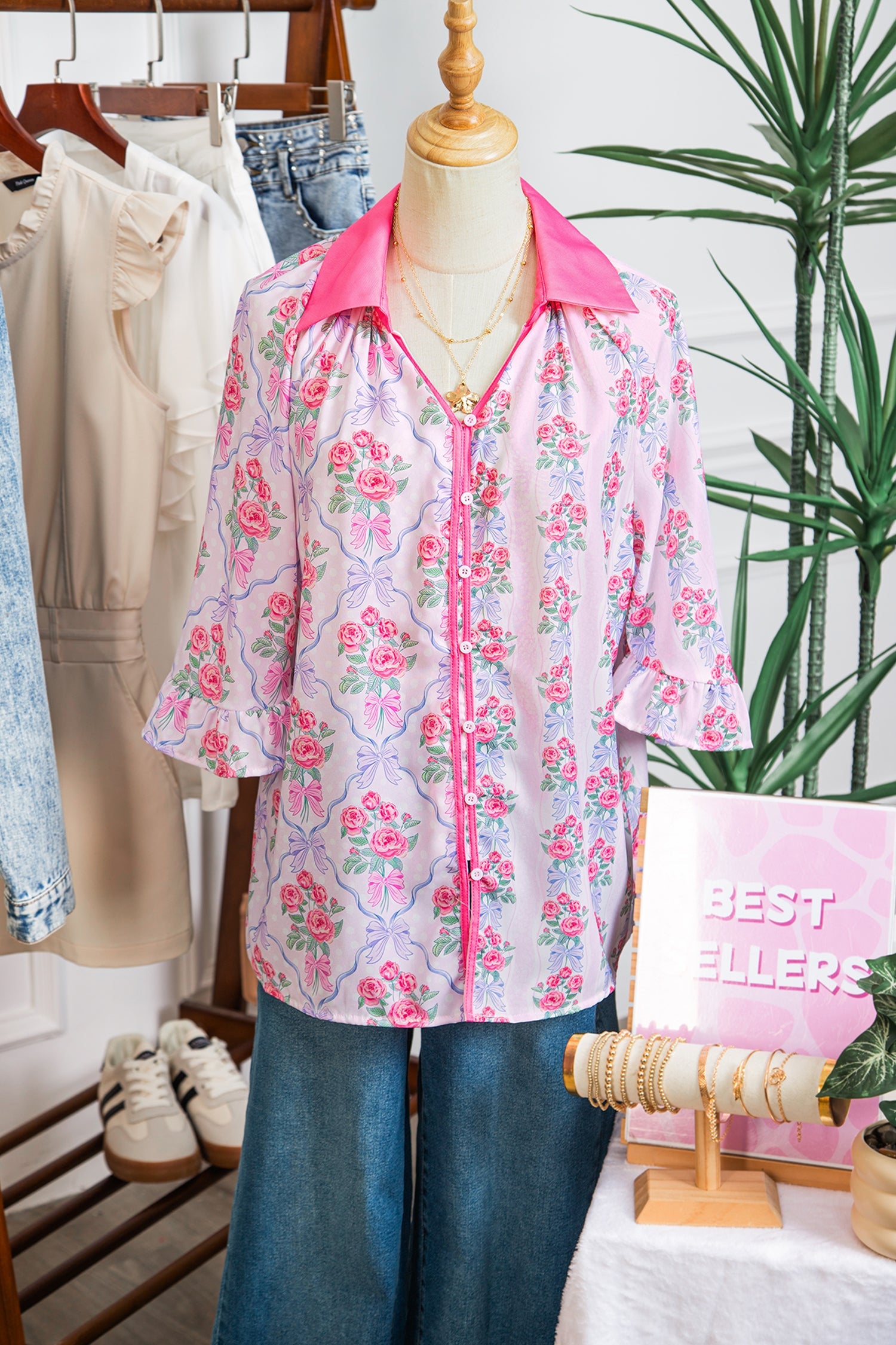 Floral Collared V-Neck Ruffle 3/4 Sleeve Shirt