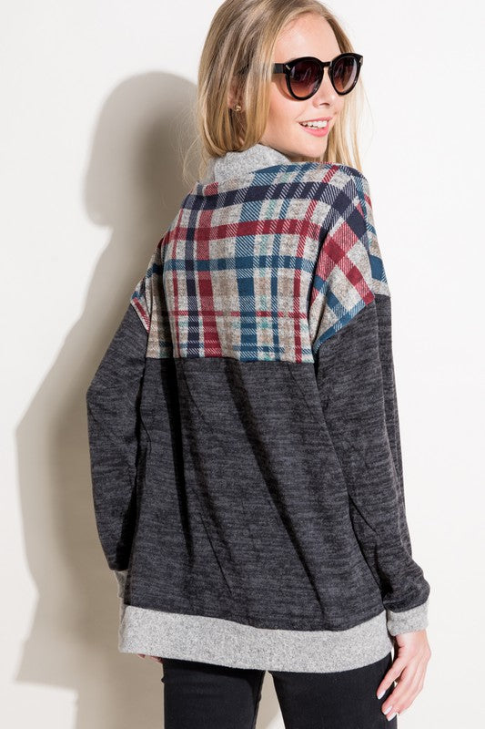 e Luna PLUS Solid Plaid Mock Neck Top