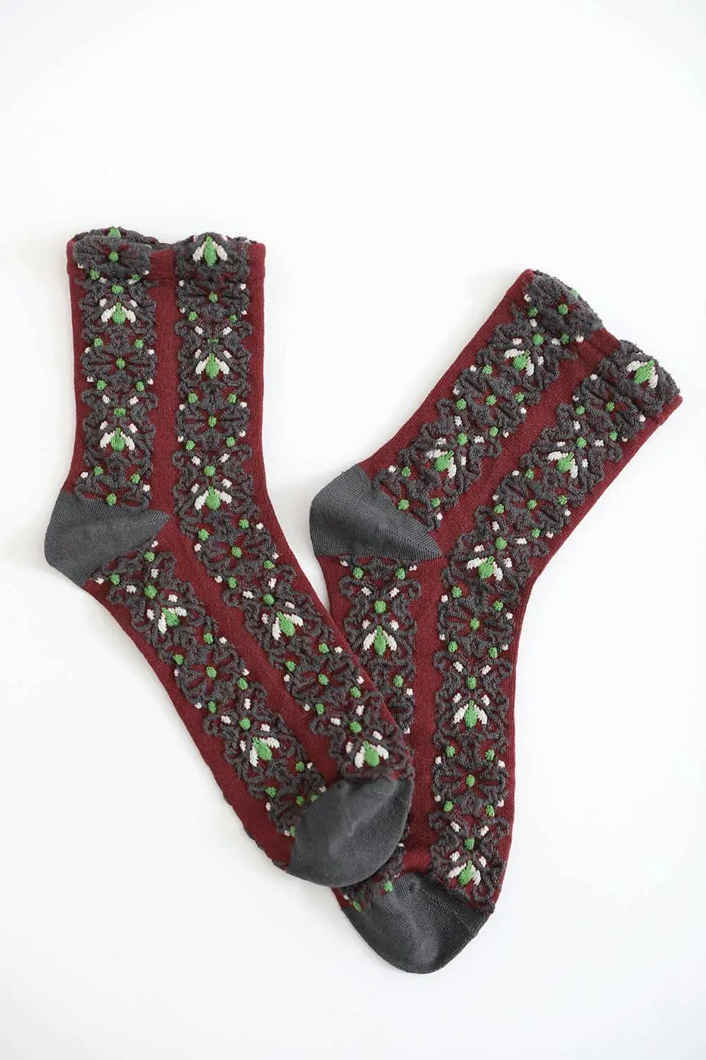 Embroidered Floral Crew Socks – Cottagecore Flower Socks