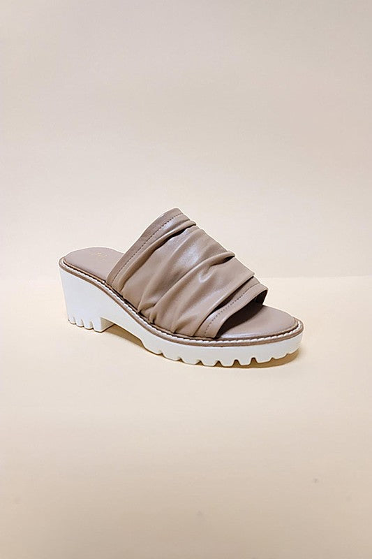 D-Aitana Platform Sandals