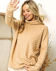 BiBi Checkered Round Neck Thumbhole Long Sleeve Top