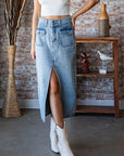 Veveret Slit Mid Rise Waist Denim Skirt