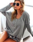 BiBi Contrast Stitching V-Neck Long Sleeve T-Shirt