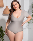 Plus Size Scoop Neck Short Sleeve One-Piece Swimsuit - Online Only